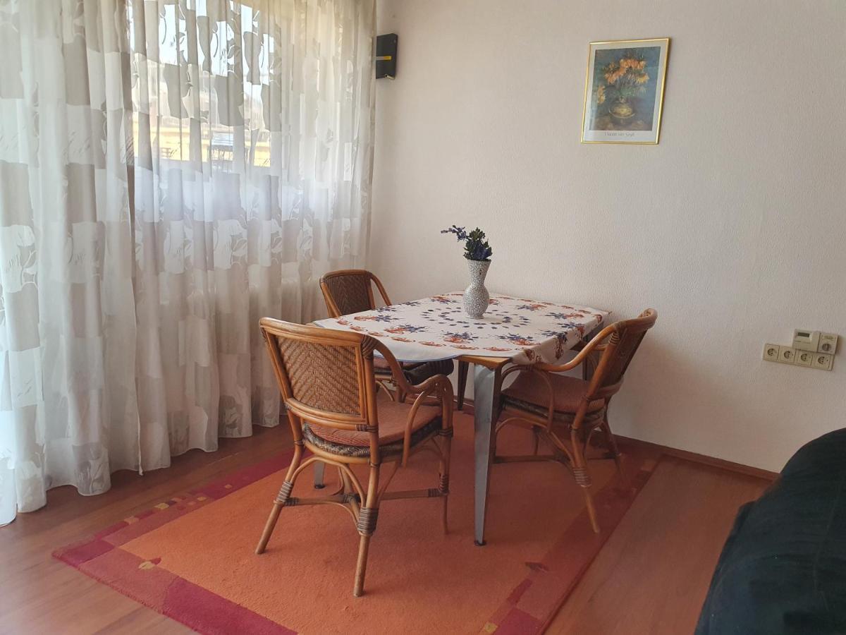 Ferienwohnung Am Rauenhuebel Völklingen Exteriör bild